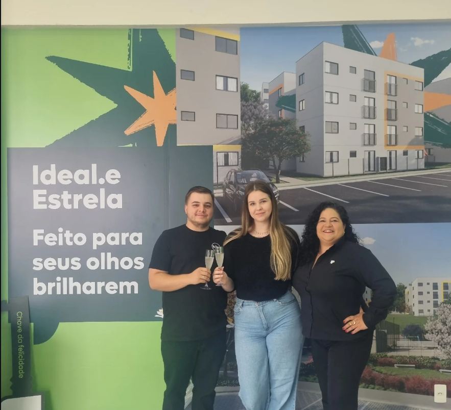 Clientes com a Silvia no Ideal.e Estrela